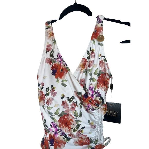 NWT Nip Tuck Women's Floral One Piece Swimsuit Size 6 Slimming Fit - Picture 6 of 10